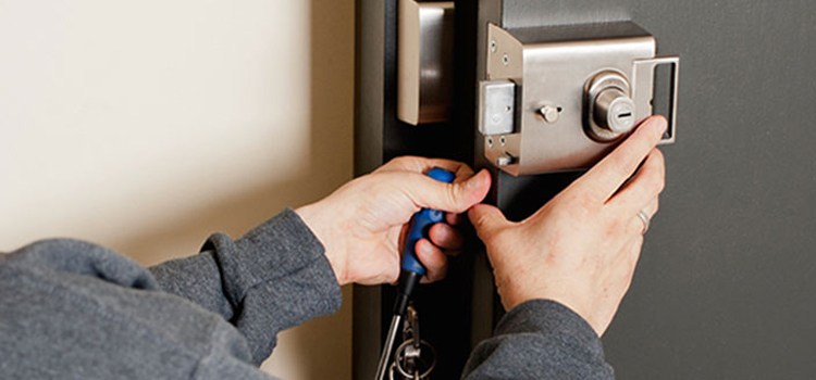Deadbolt Lock Installation Newark